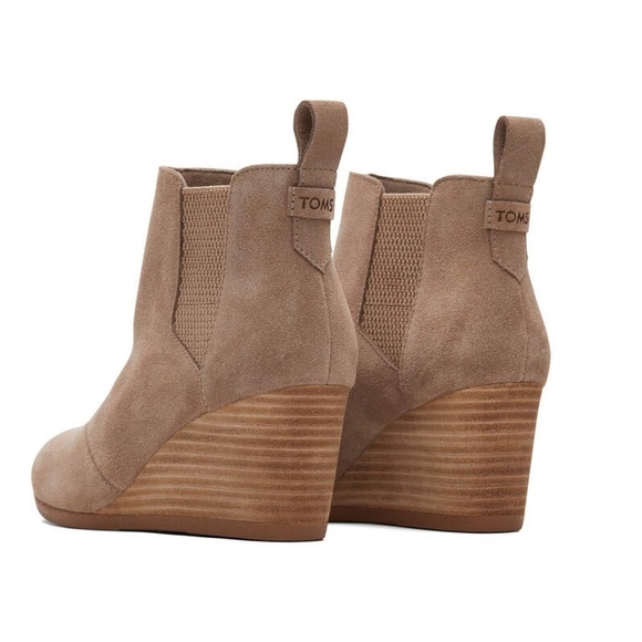 TOMS Kayley Taupe Grey Suede Boot - Picture 2 of 16